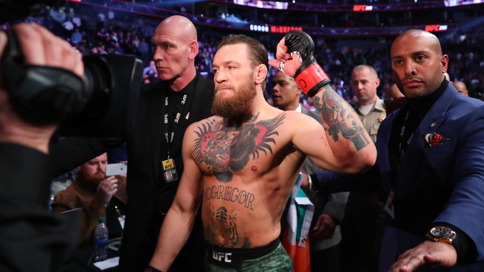 McGregor in 'serious talks' to fight Pacquiao?