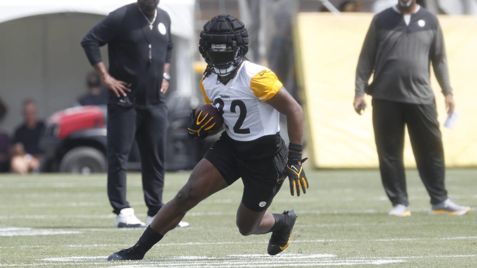 Najee Harris, Steelers Appear Destined For Major Future Issues