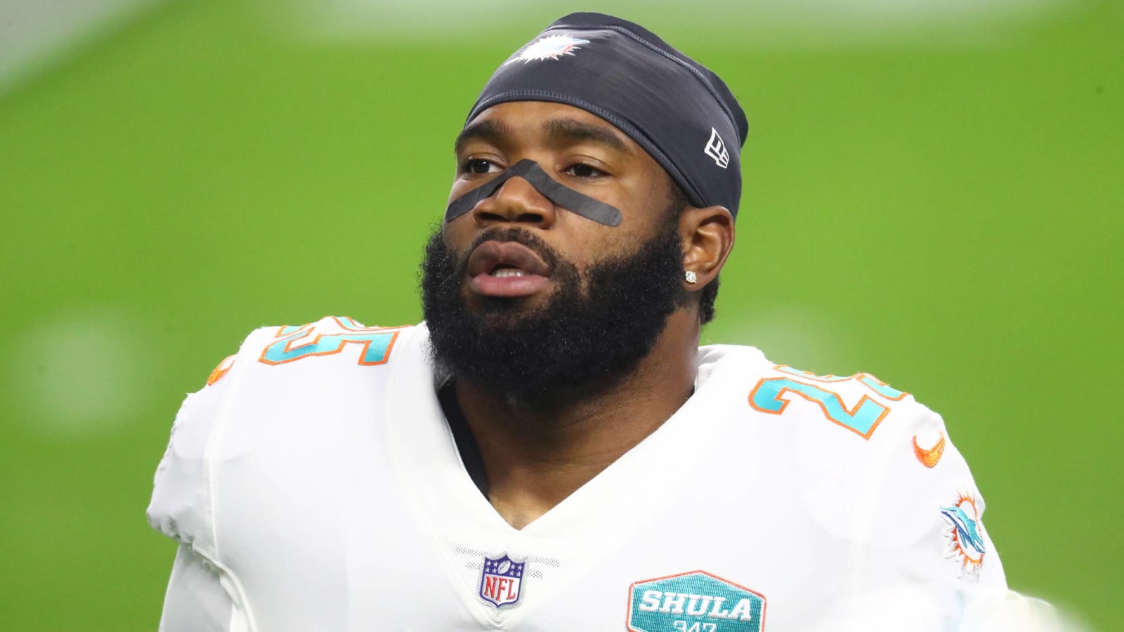 Dolphins HC: There's a way to resolve Xavien Howard situation