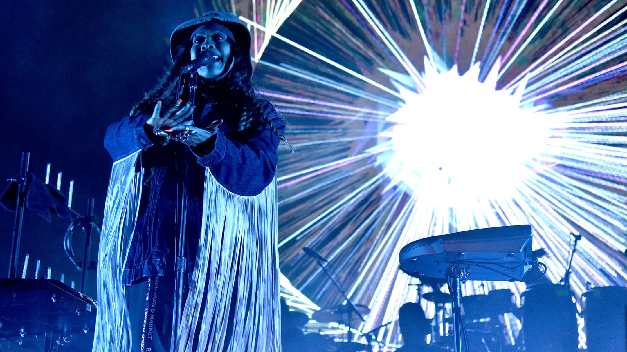 On and on: The ultimate Erykah Badu playlist | Yardbarker