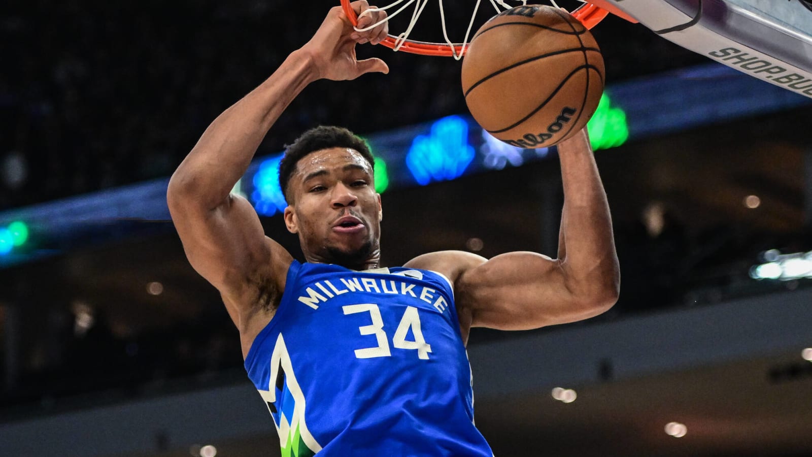 Giannis, Steph lead Ringer's top 100 players list