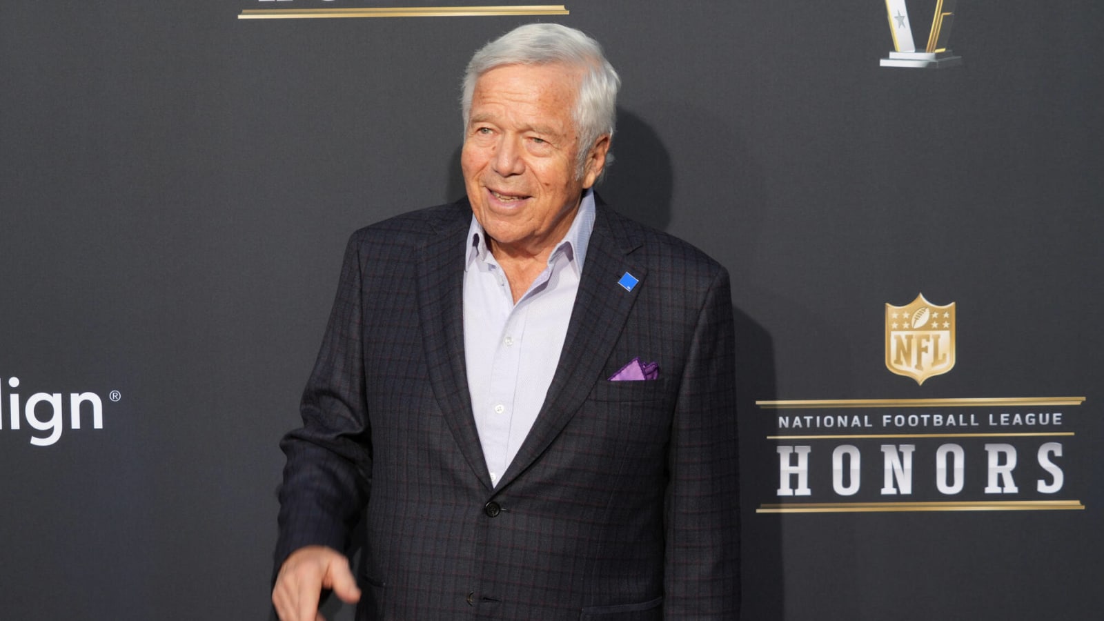 Robert Kraft Doesn’t Hold Back On Patriots’ Quarterback Situation