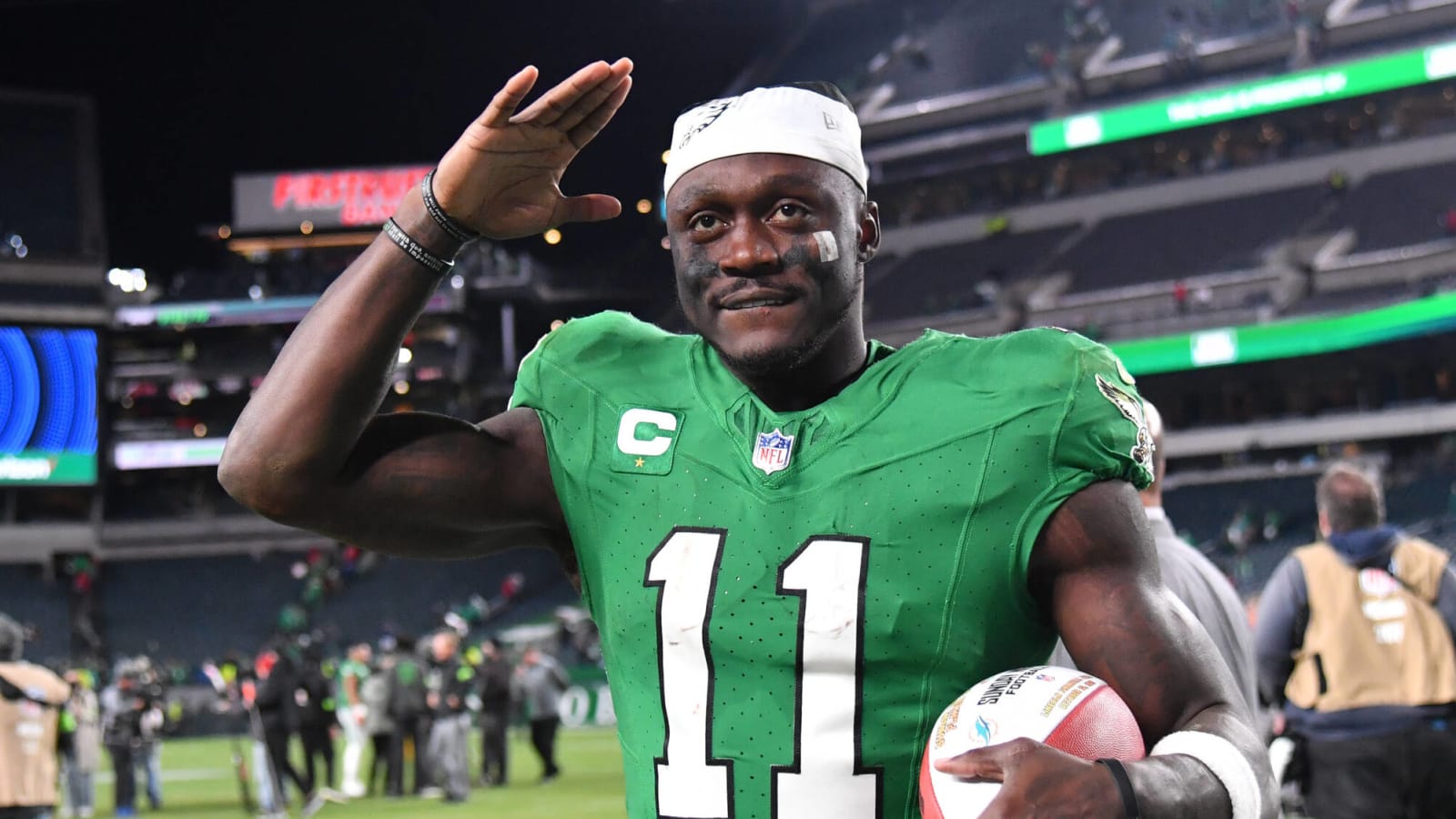 AJ Brown takes shot at Titans while welcoming Kevin Byard to Eagles