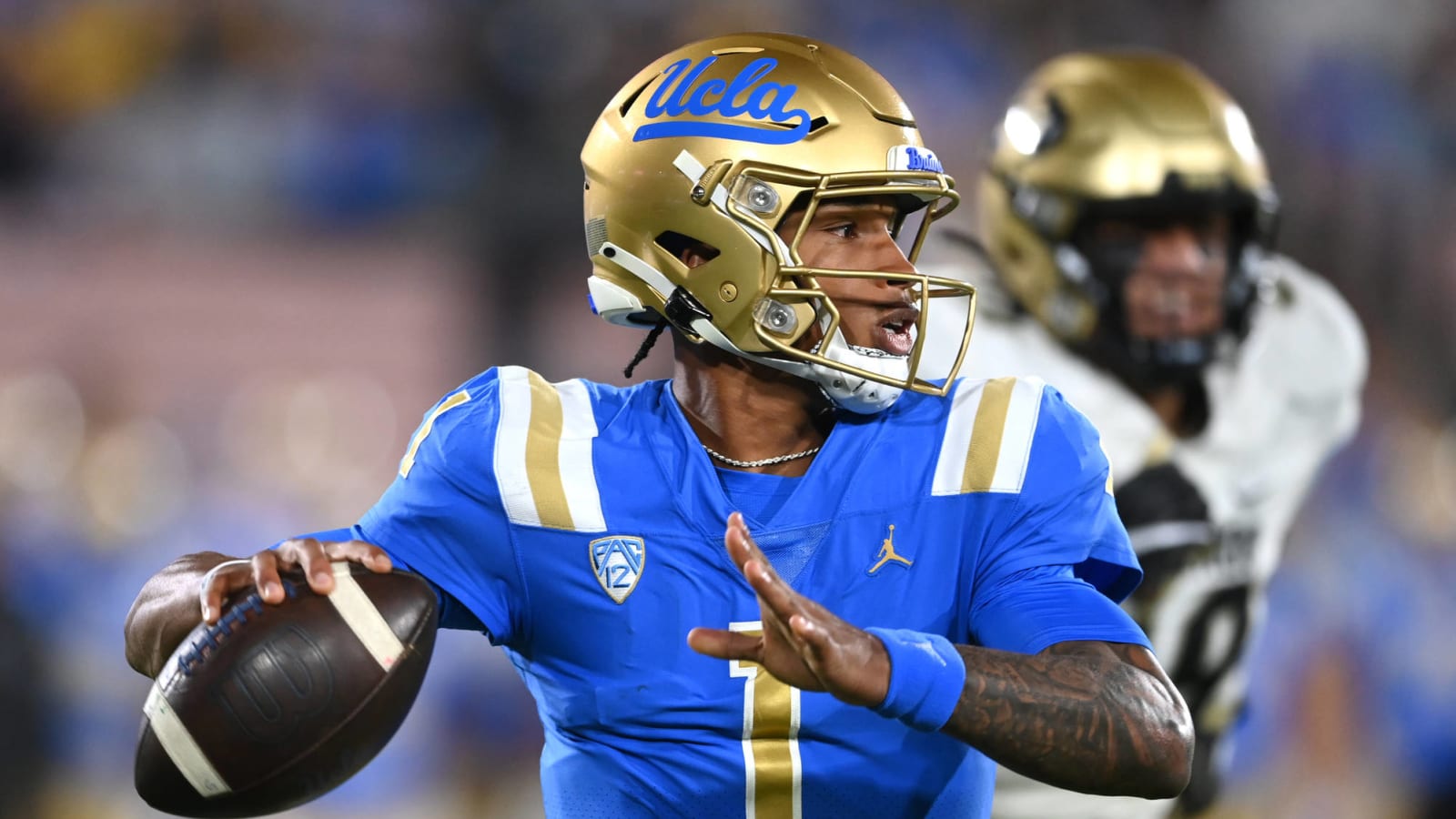 Dorian Thompson-Robinson announces return to UCLA for extra season