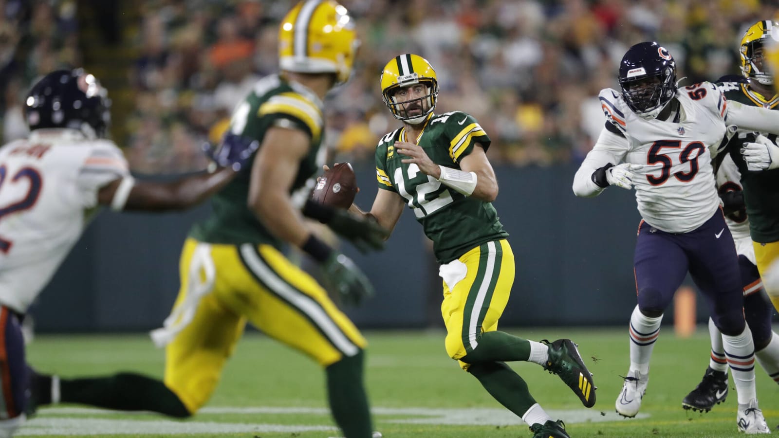 Watch: Aaron Rodgers becomes fifth QB to reach 450 career passing TDs