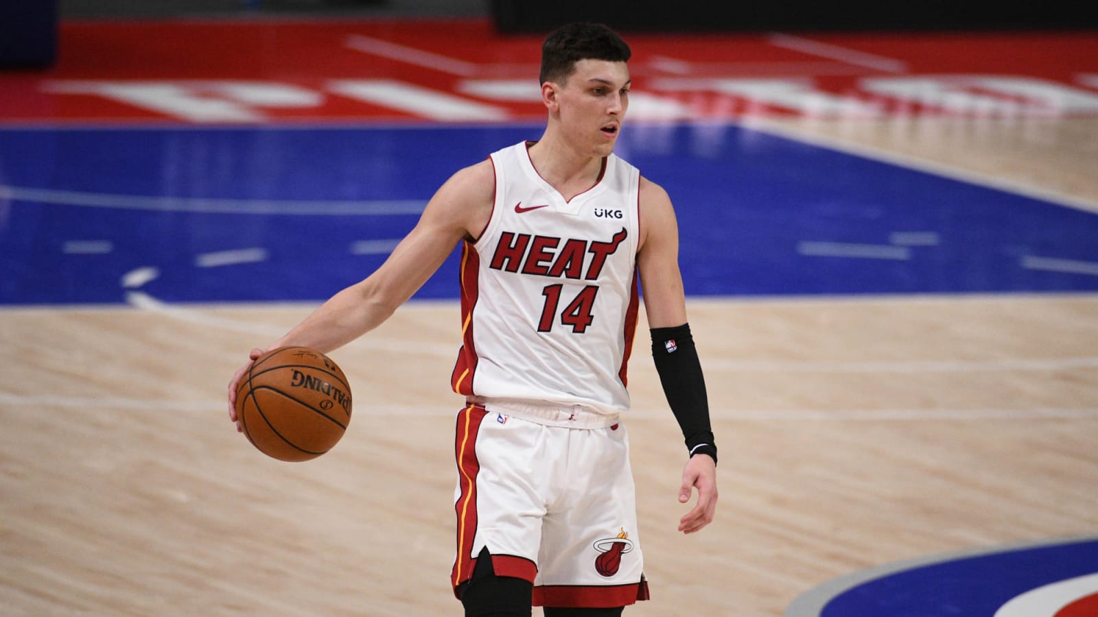 Heat exercise Tyler Herro's 2022-23 option