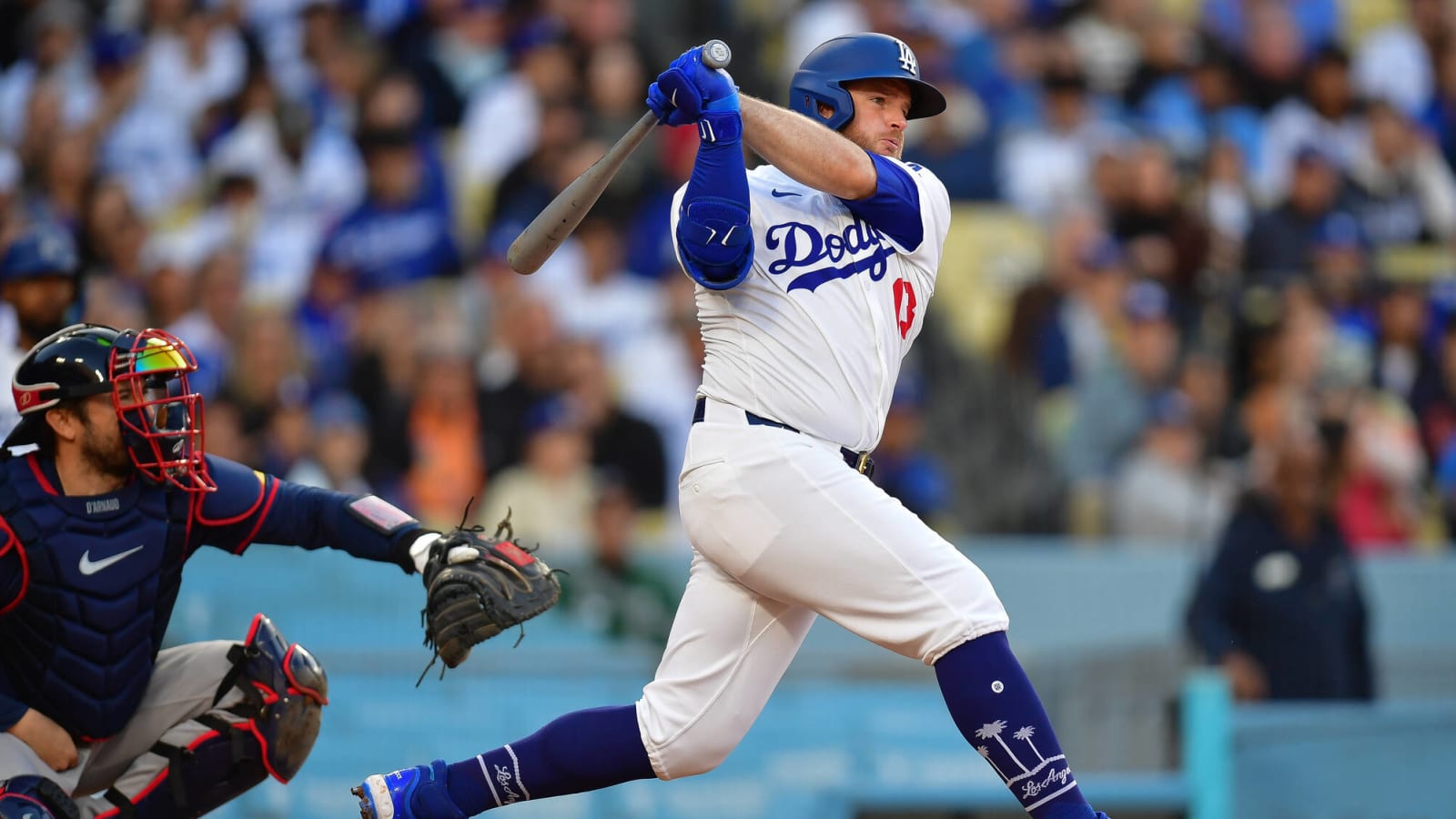 Dodgers infielder goes on power binge in win over Braves