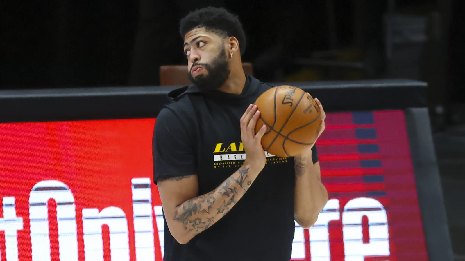 AD: Lakers need to find 'sense of desperation' before playoffs