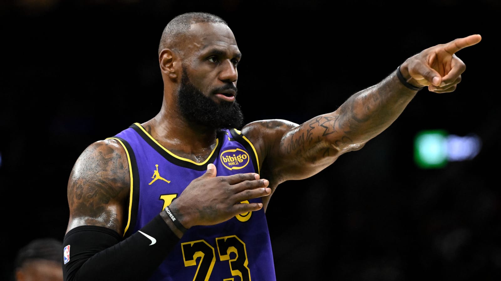 LeBron James expected to miss at least another week