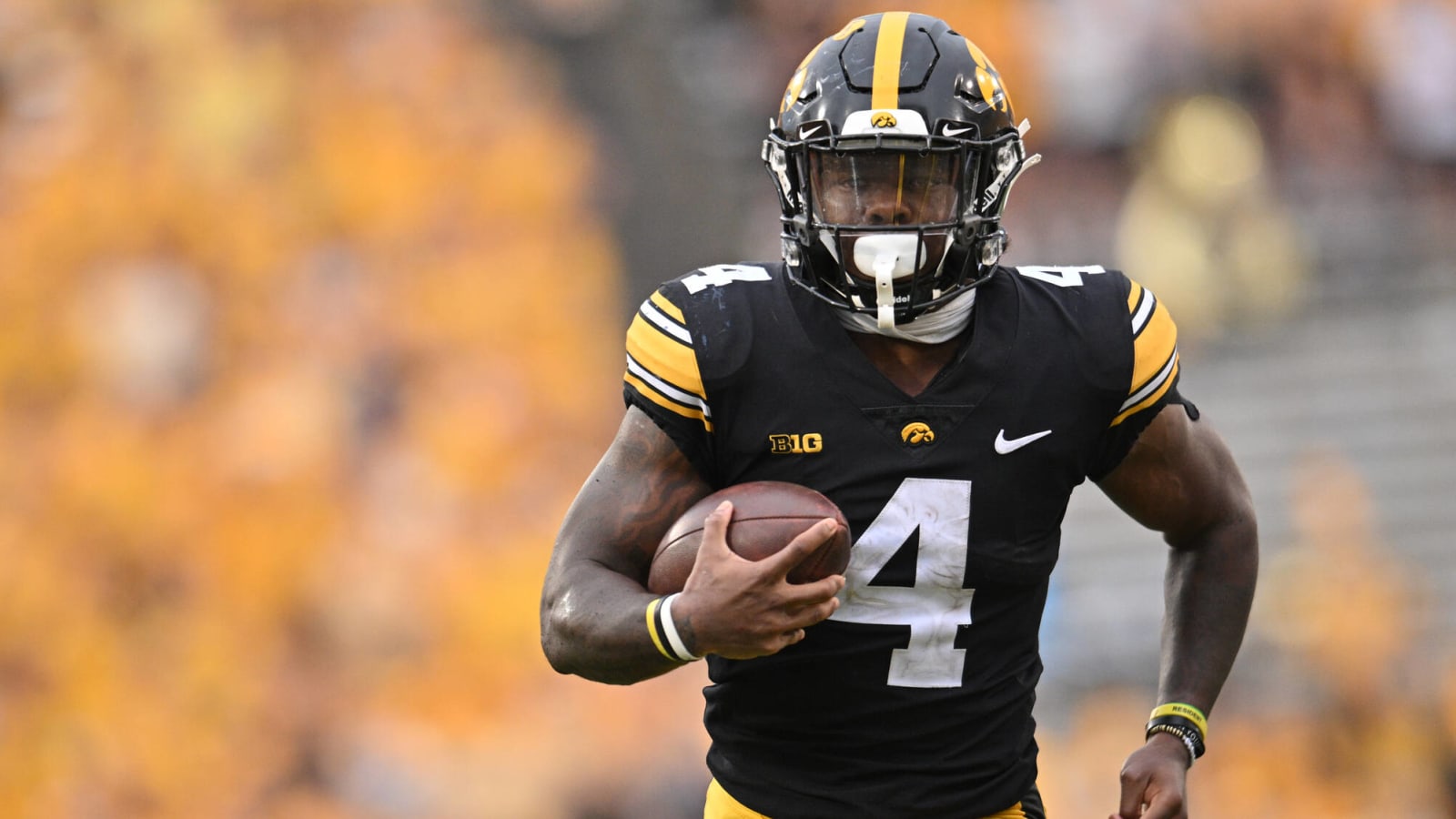 College football player prop: Hardworking Hawkeye halfback