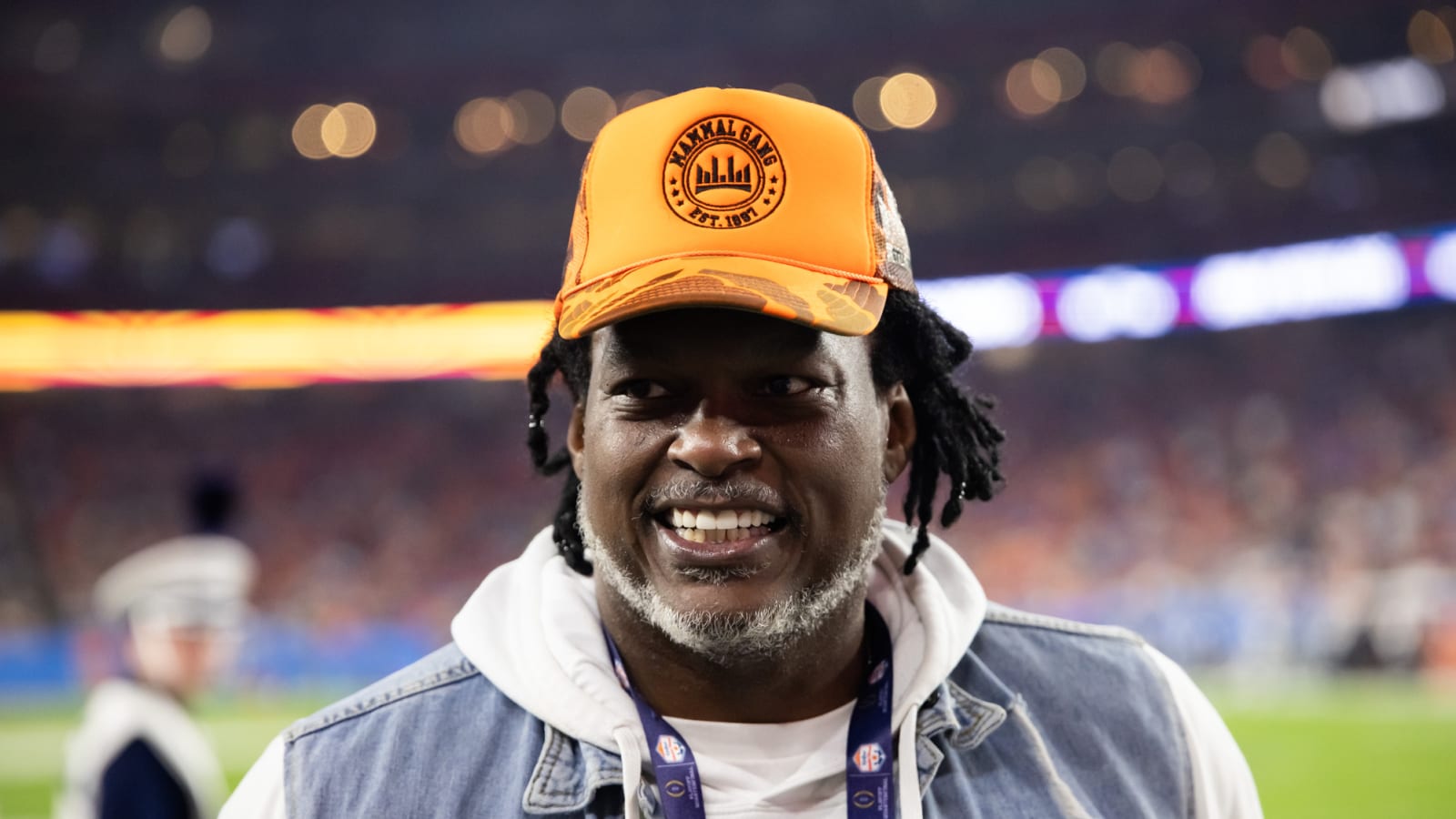Photo of LaVar Arrington’s son looking huge goes viral