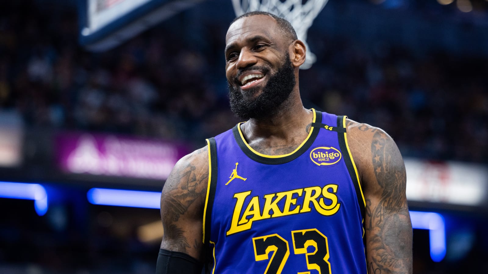 Charles Barkley calls out LeBron James for being 'a bully'