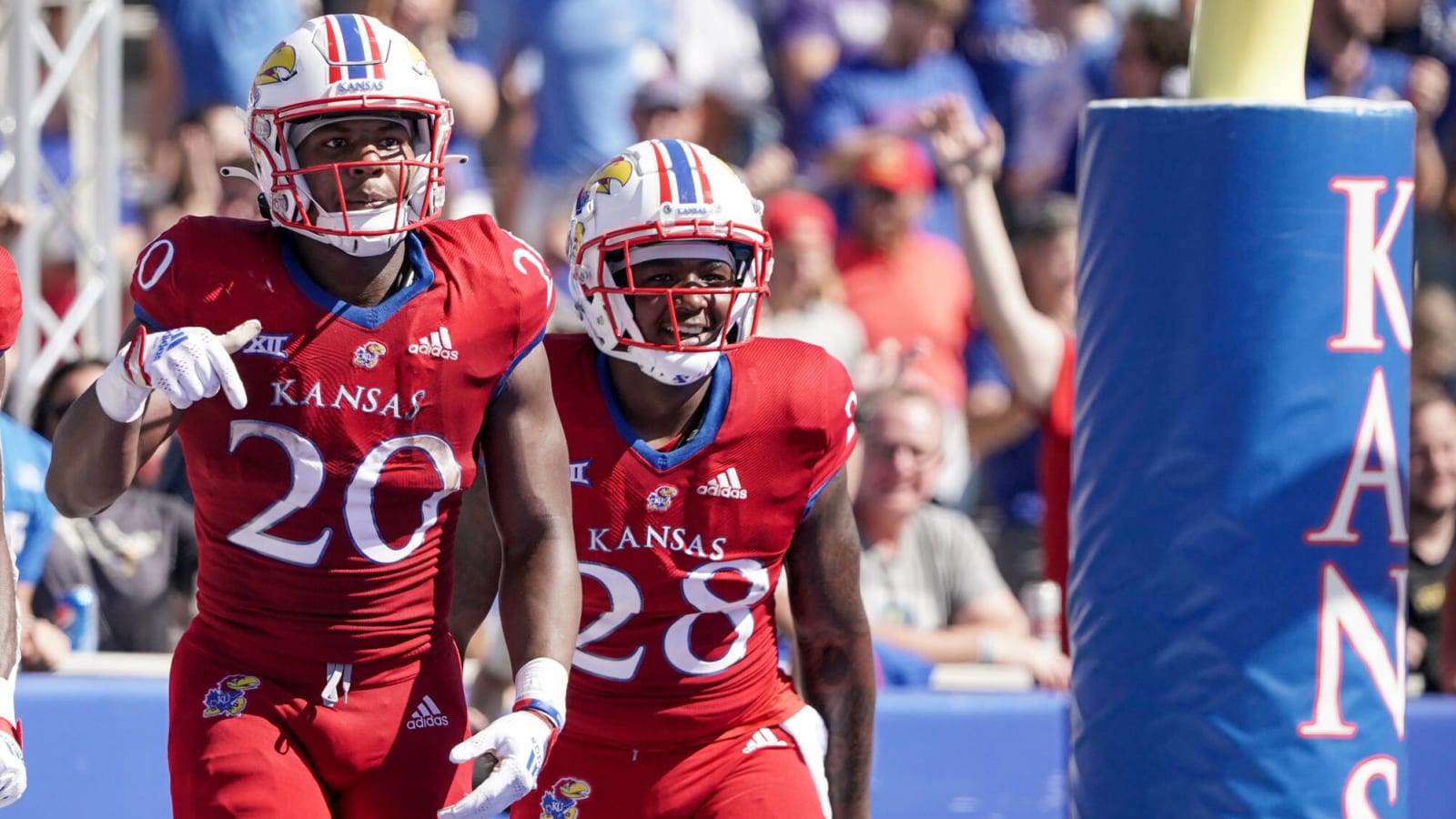 Watch: Kansas' Daniel Hishaw plows through Duke defense for 73-yard TD