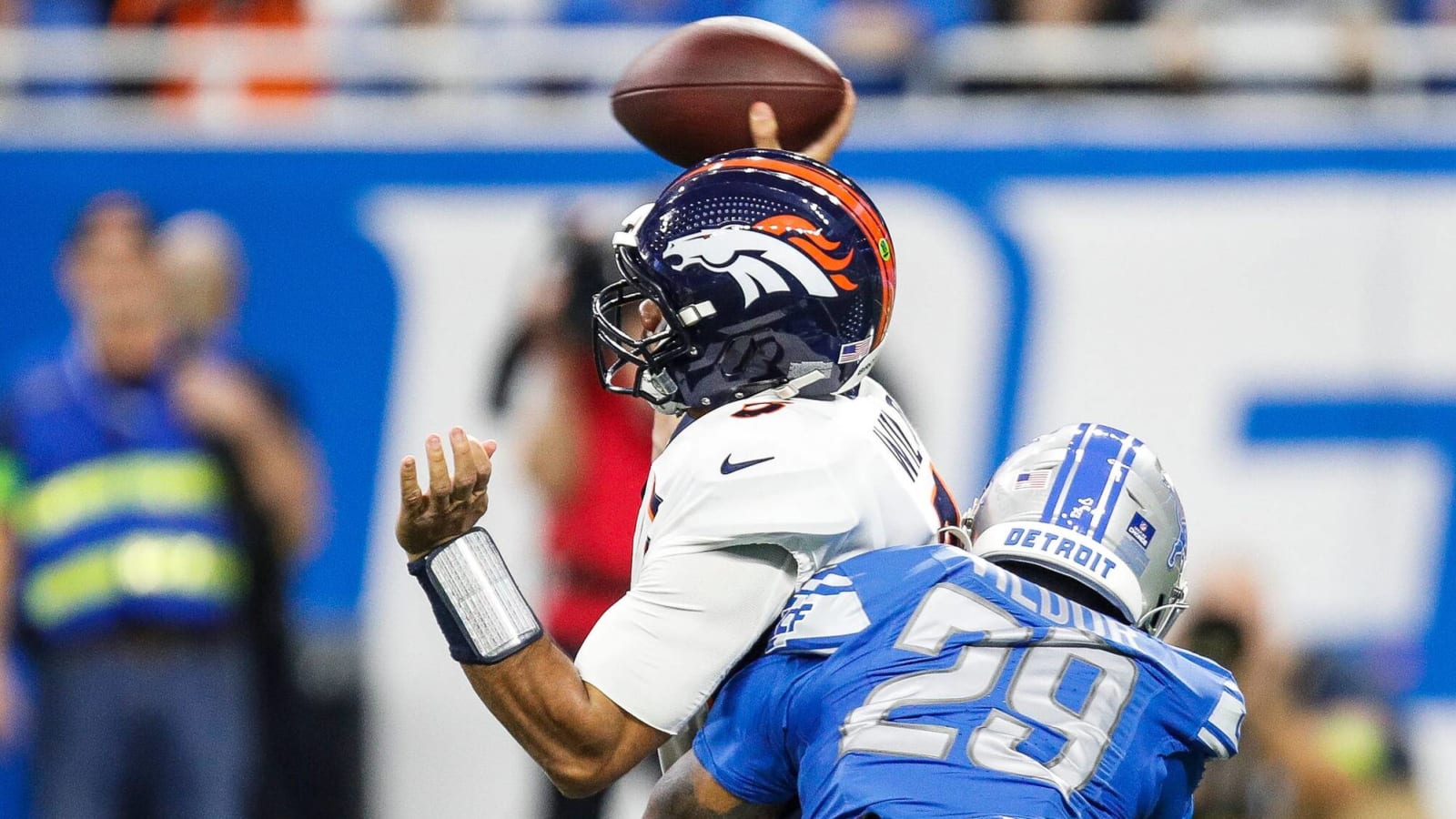 Lions trolled Russell Wilson so hard before kickoff