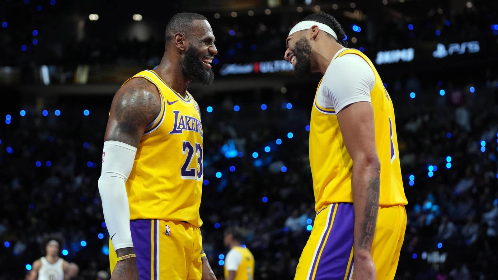 Anthony Davis praises 'big brother' LeBron James