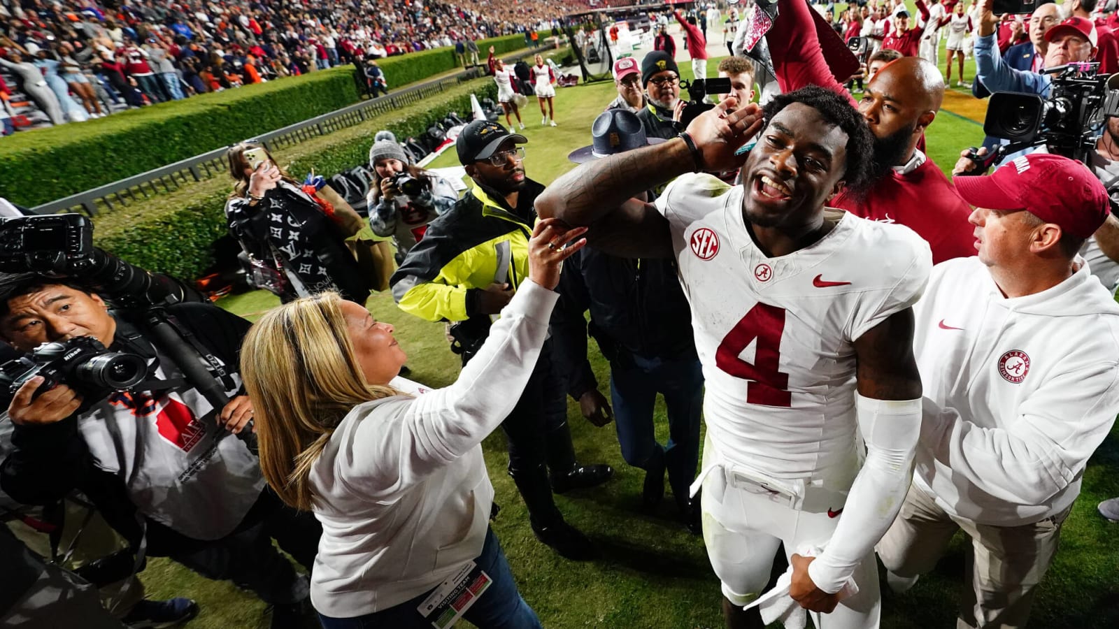 Watch: Alabama QB Jalen Milroe goes nuts after Iron Bowl