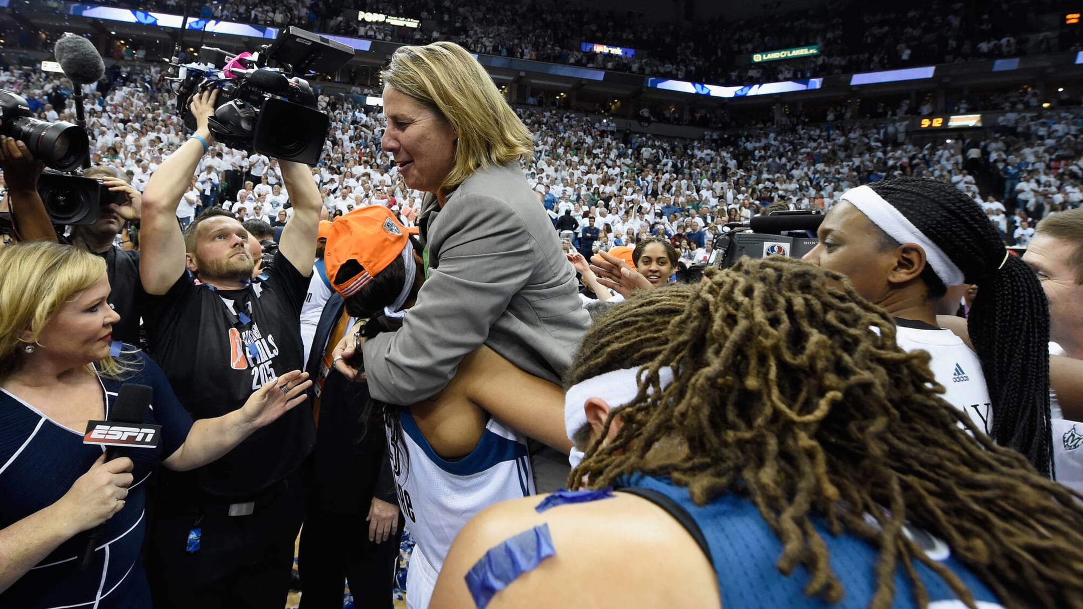 286 New York Liberty V Charlotte Sting Photos & High Res Pictures - Getty  Images