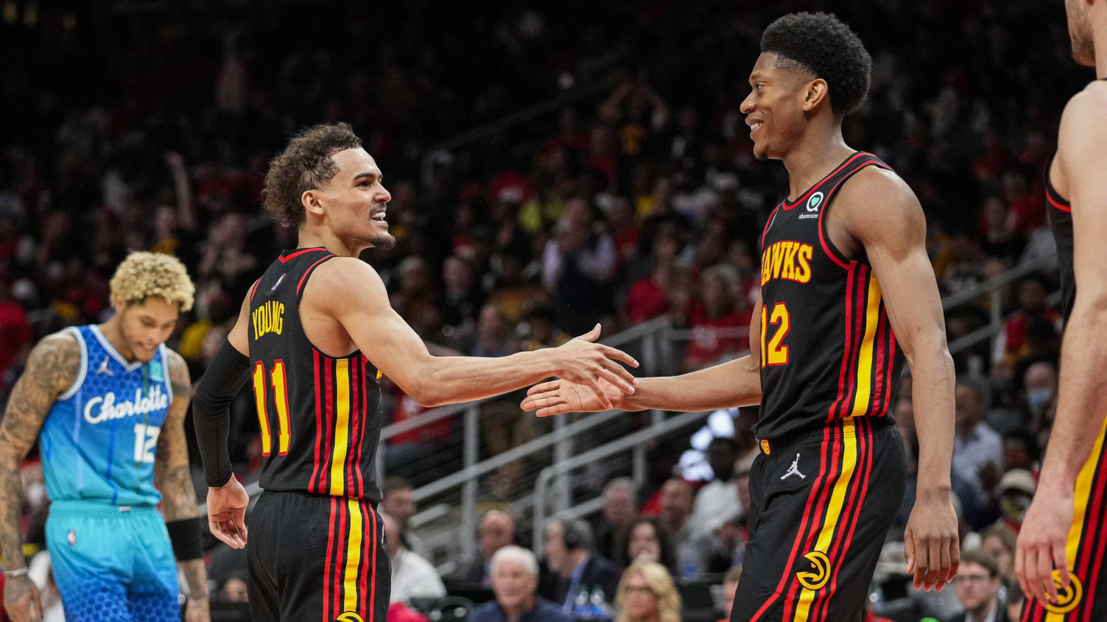 Hawks steamroll Hornets, will face Cavaliers for No. 8 seed