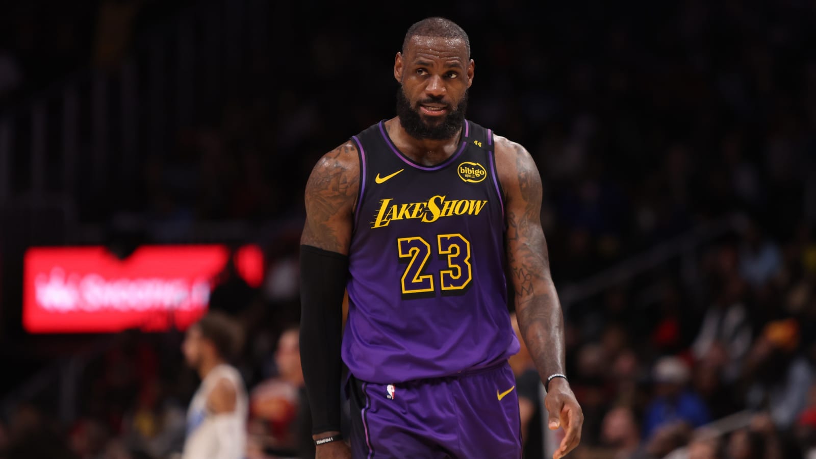 Lakers Not Trading LeBron James, But They Should Do Something