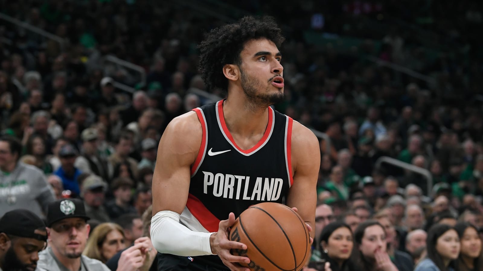 Blazers to re-sign forward to two-way contract