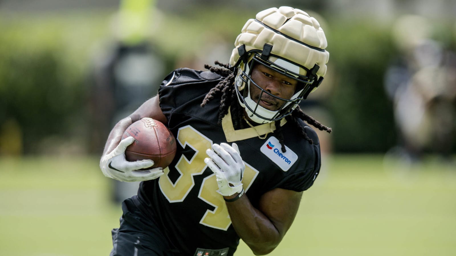 Rams Signing RB SaRodorick Thompson