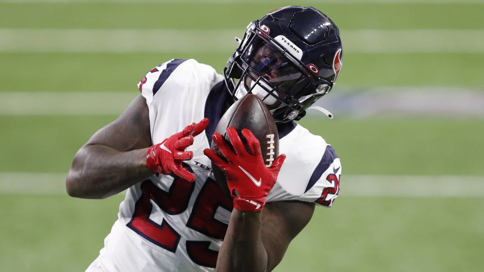 Report: Texans release RB Duke Johnson