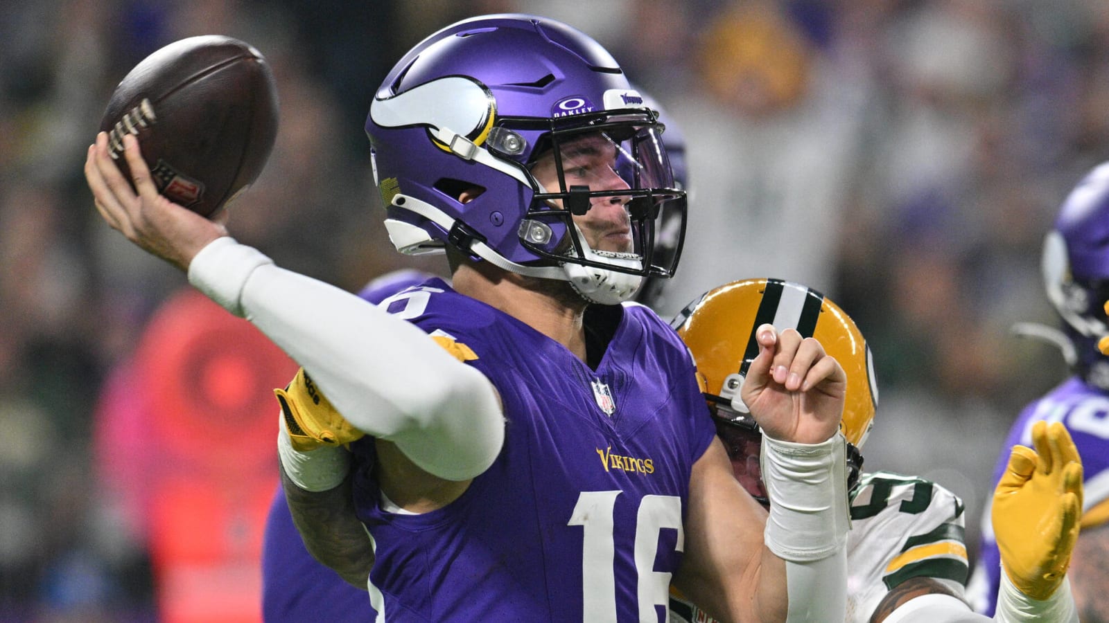  Minnesota Vikings QB Jaren Hall Benched vs. Green Bay Packers