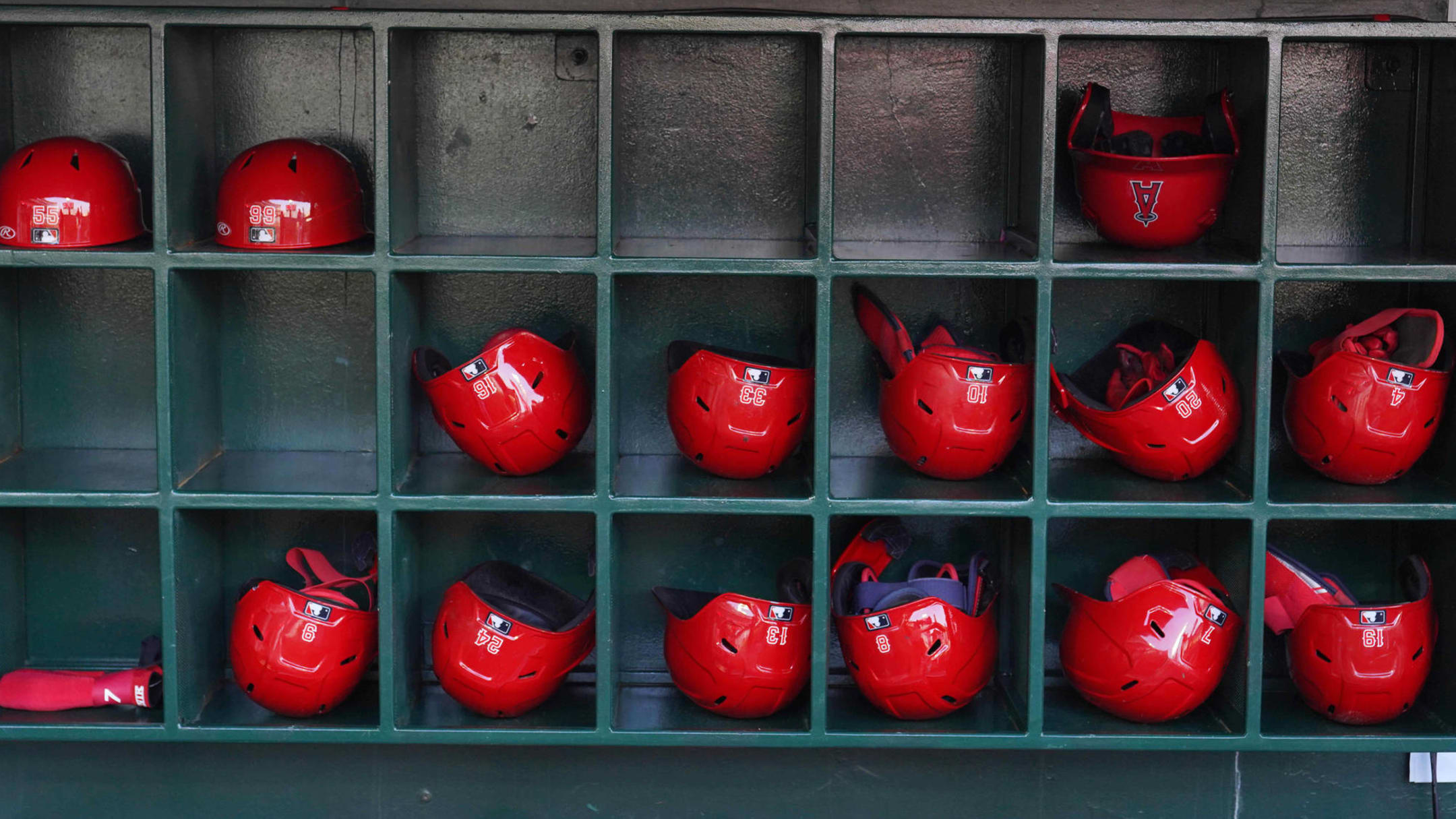 Angels bench coach Ray Montgomery brings a new perspective to