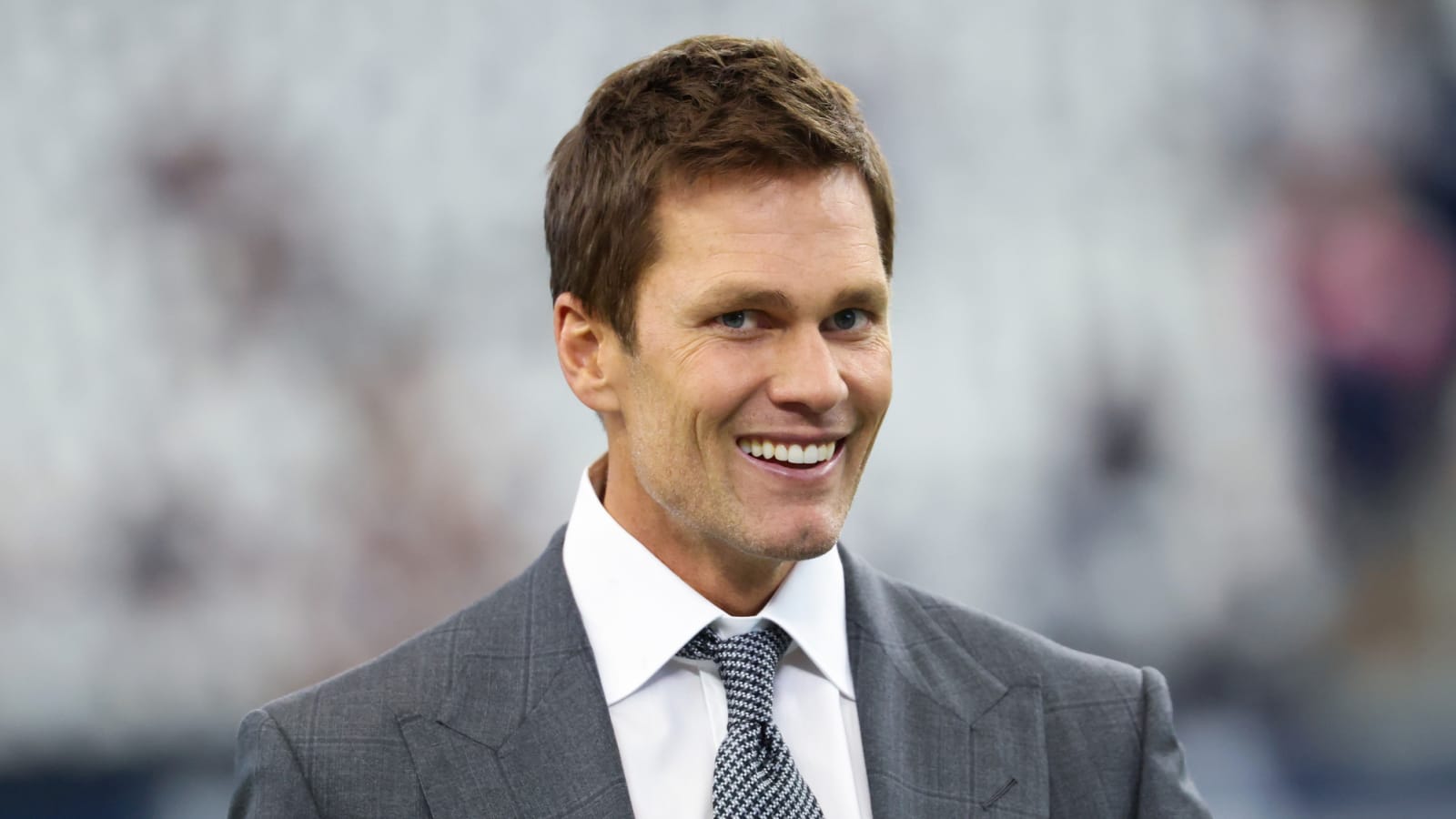 Insider predicts whether Tom Brady will leave booth for Raiders
