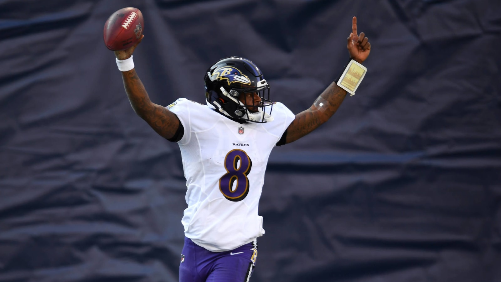 Ravens' Jackson on future: 'I would love to be here forever'