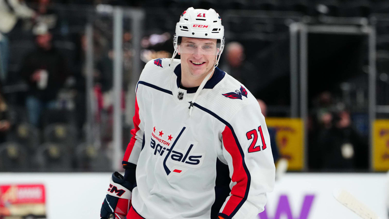 Capitals sign one of NHL's tallest players to five-year extension