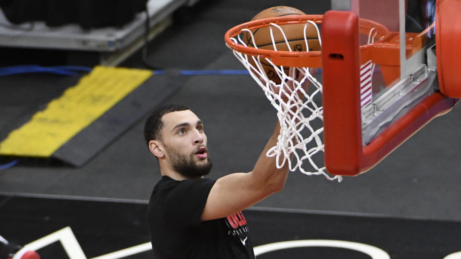 Watch: Zach LaVine has jaw-dropping pregame dunk