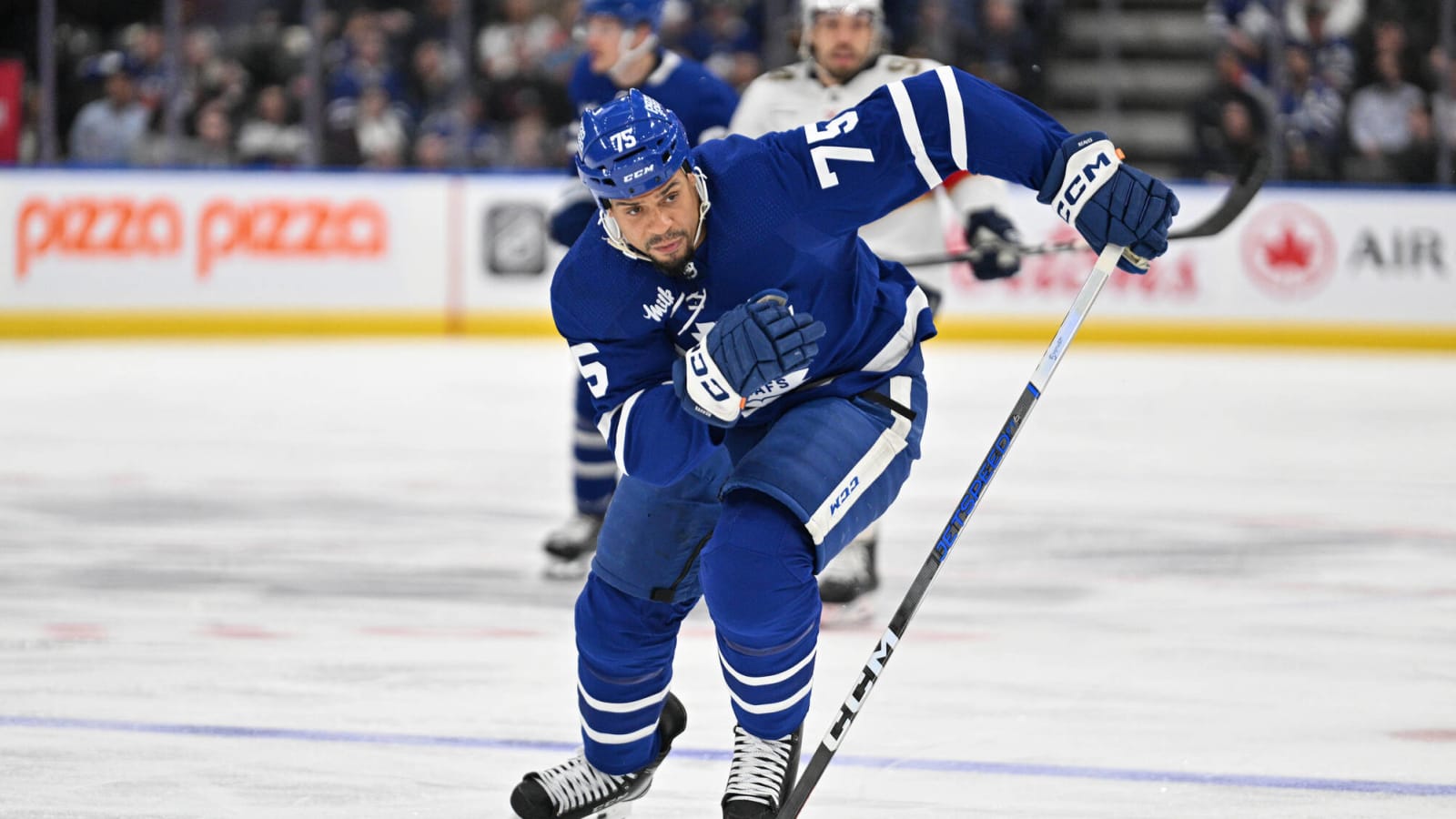 Ryan Reaves Physically Dominant in Maple Leafs’ Loss to Lightning