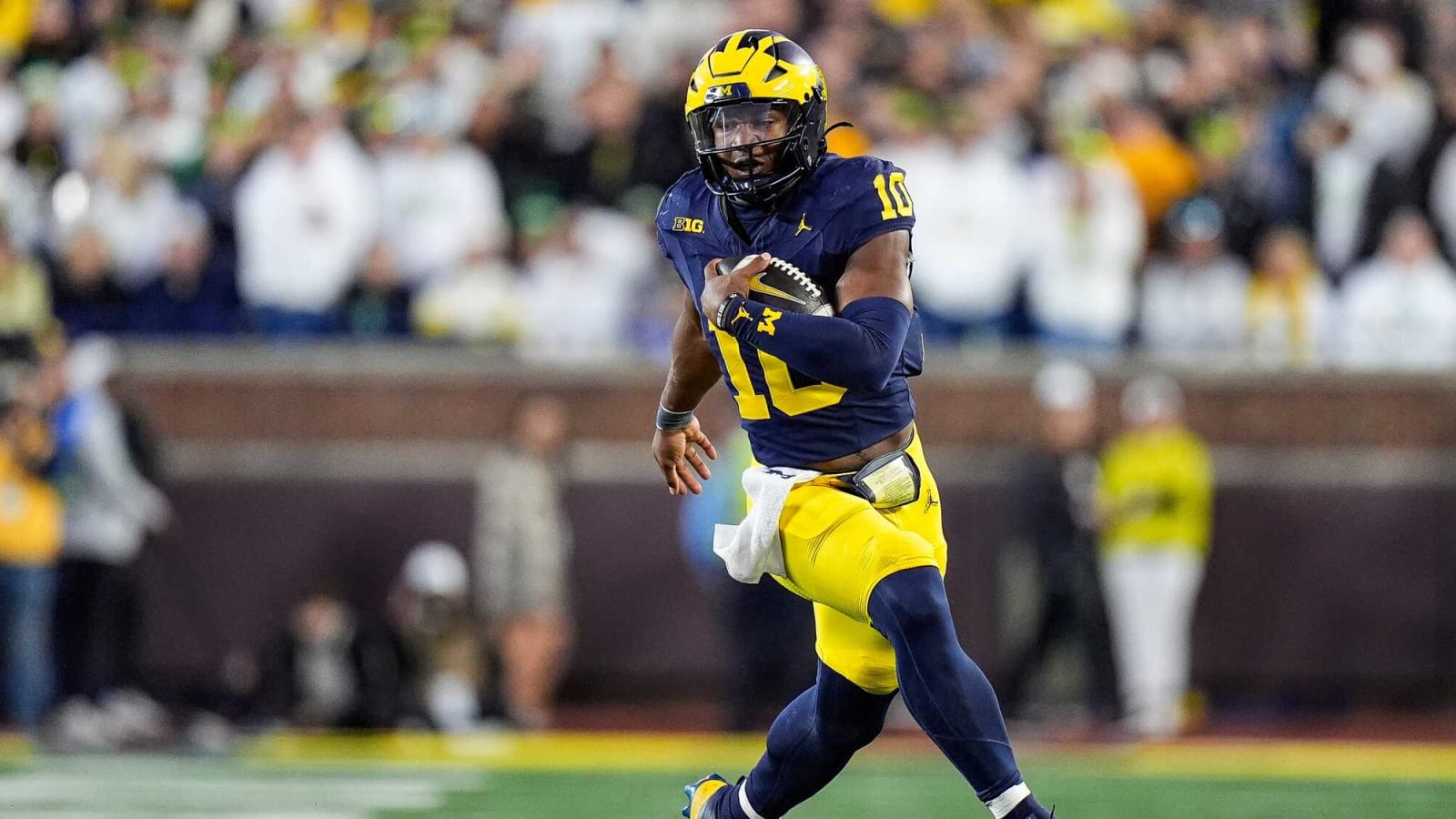 Michigan loses quarterback to the transfer portal