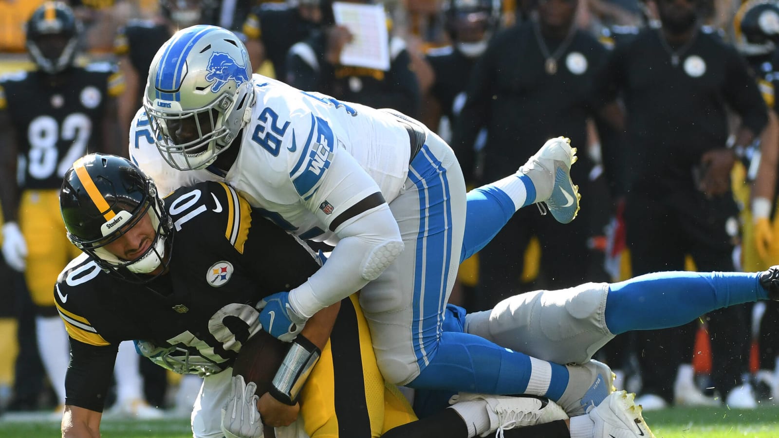 Former Lions DL Suspended Due to Gambling Violation