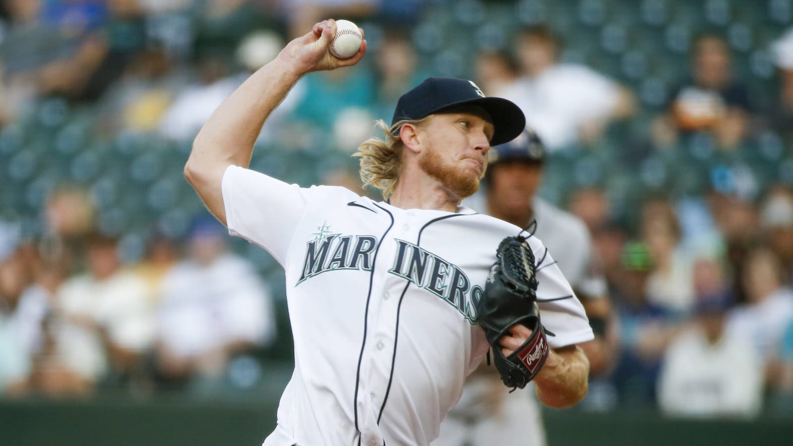 Marlins add pitching depth in trade with Mariners