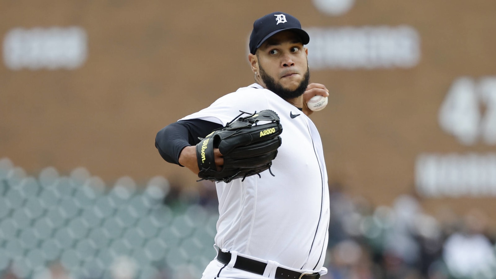 Eduardo Rodriguez drawing widespread trade interest