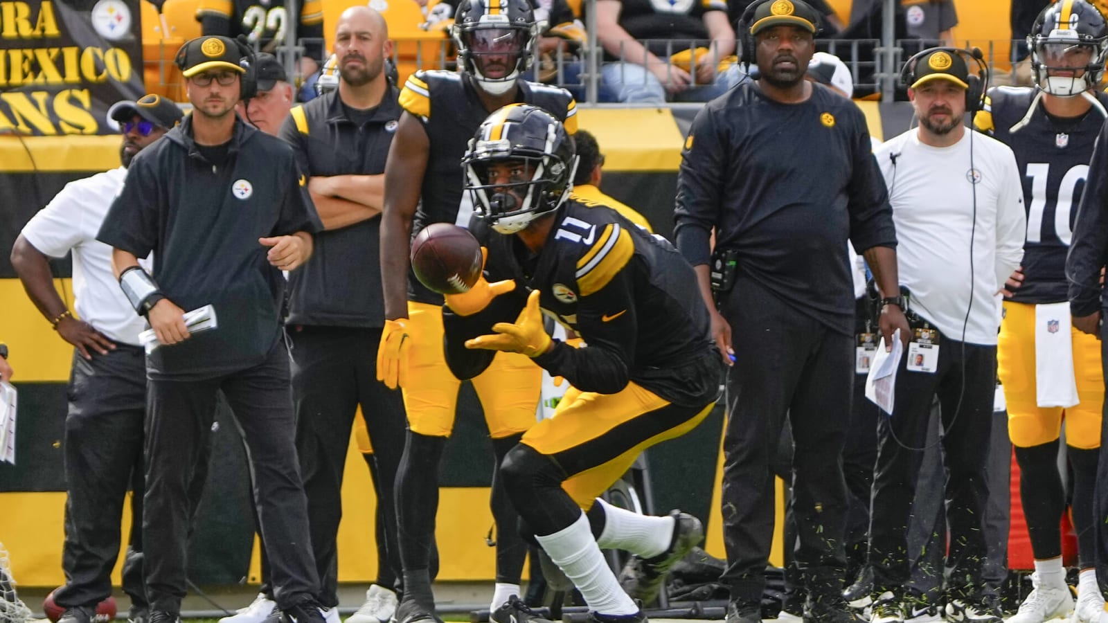 NY Giants Sign Ex-Steelers Wide Receiver Allen Robinson II