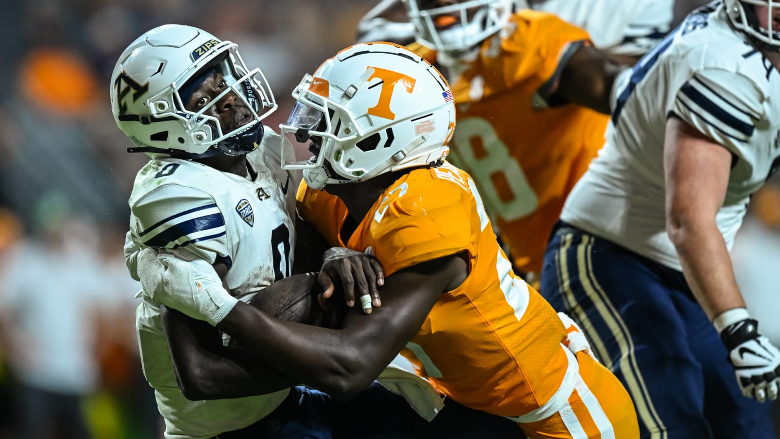 Where Tennessee Vols edge rusher James Pearce lands in early 2025 NFL mock draft