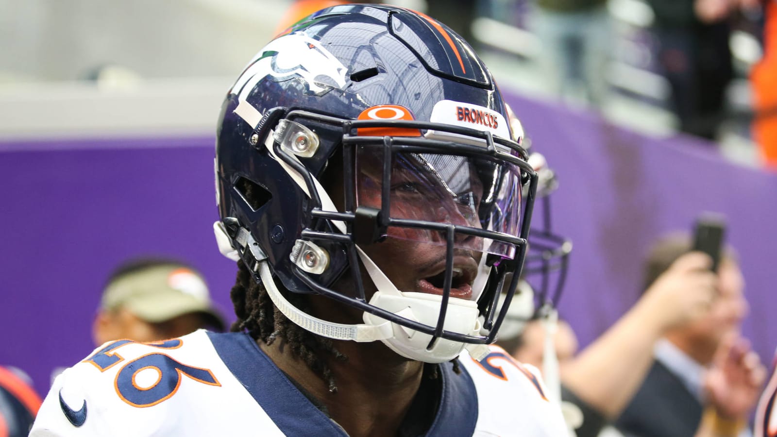 Report: Giants trade with Broncos for CB Isaac Yiadom