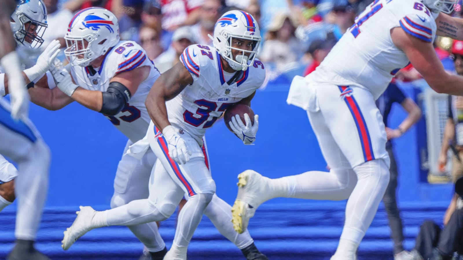Bills Signed RB Darrynton Evans