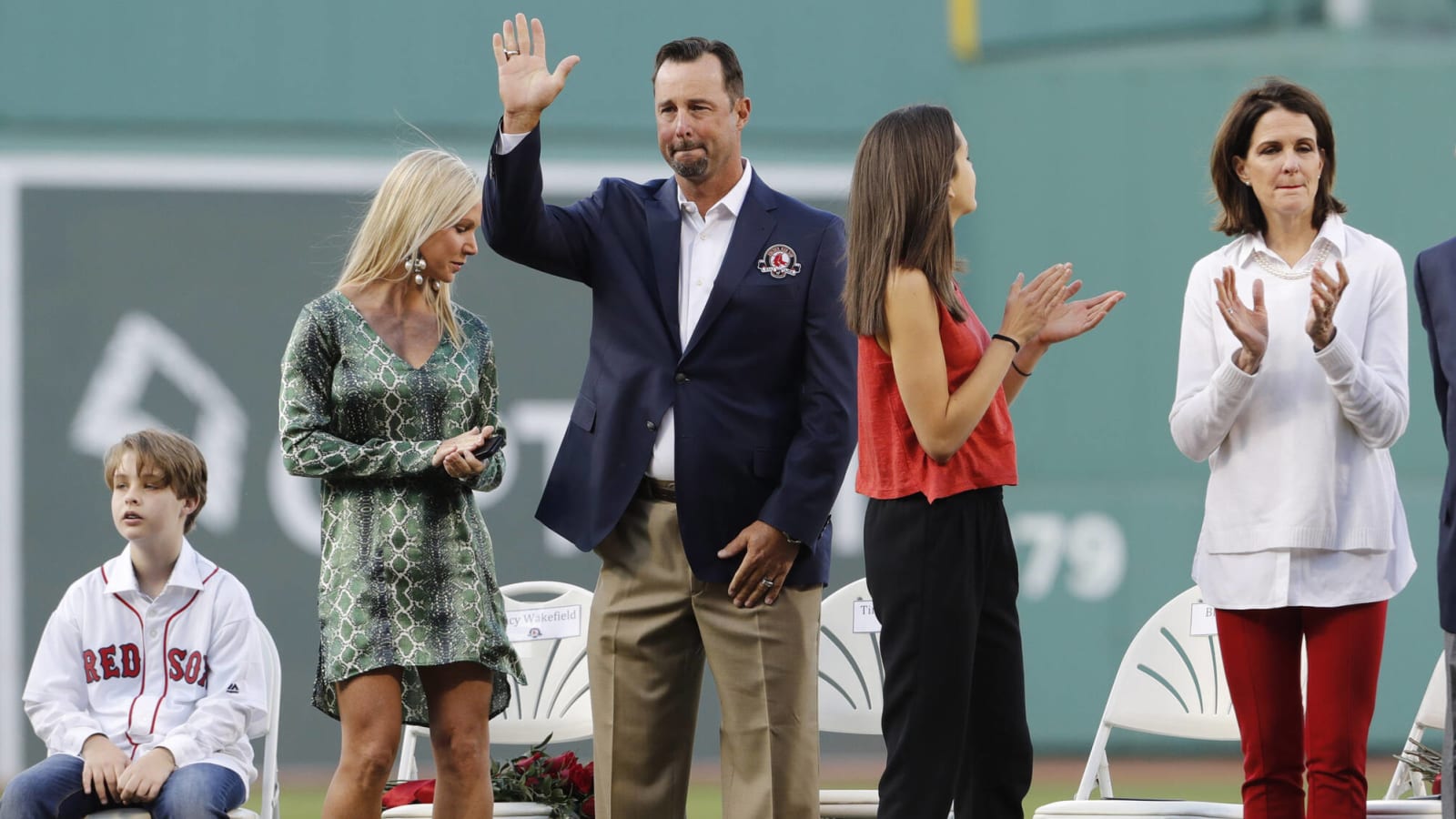  Tim Wakefield, one of the most important Red Sox of the last 30 years, passes away at 57