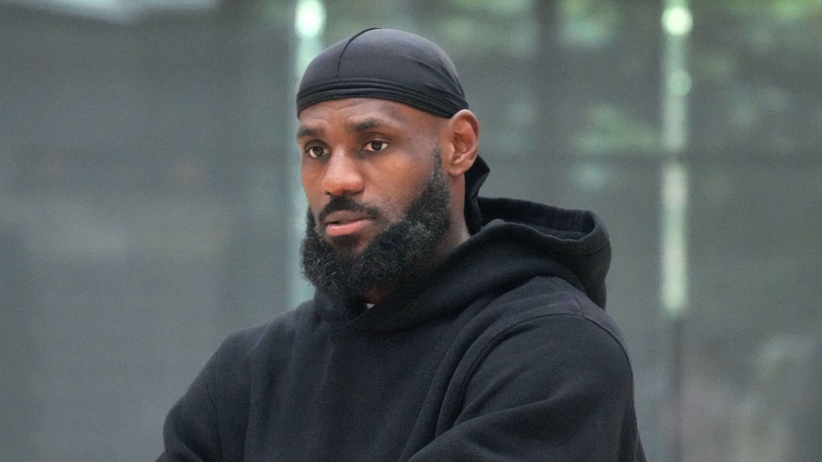 LeBron James has notable clause in new contract with Lakers
