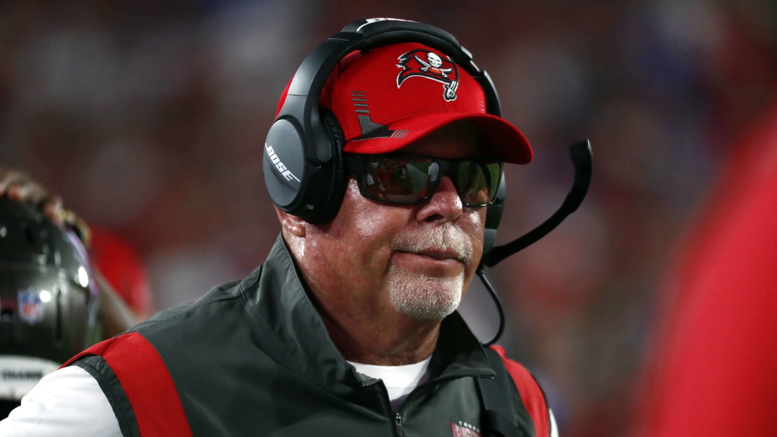 Arians shares what led to Brown being kicked off sideline