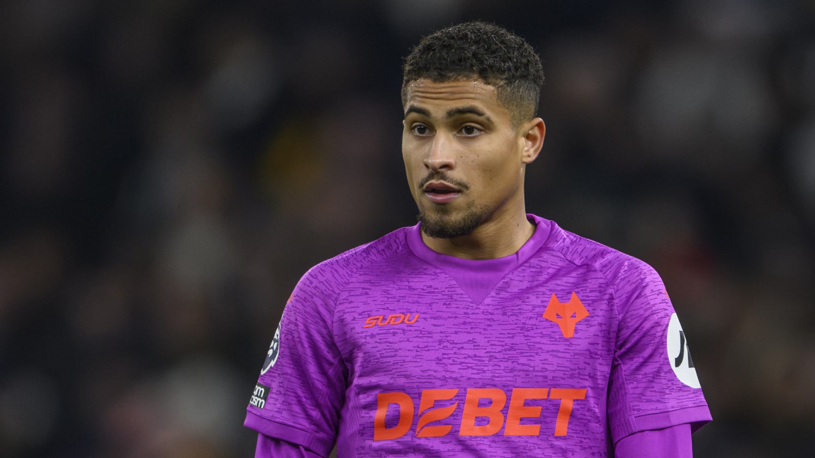 Tottenham make fresh contact with Wolves for midfielder