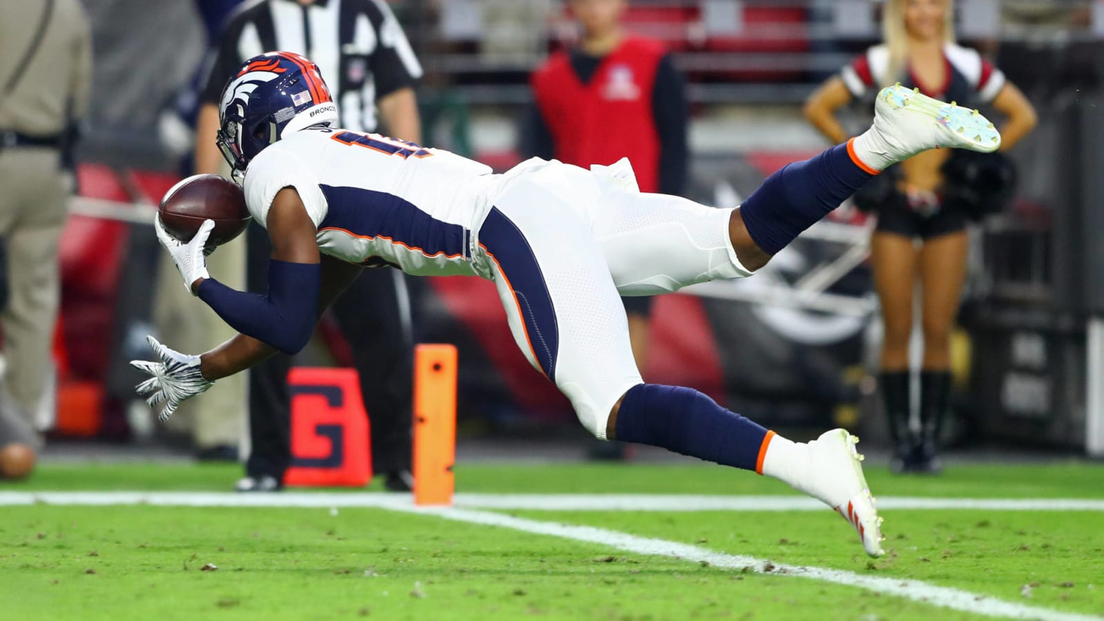 Courtland Sutton makes an impossible catch 