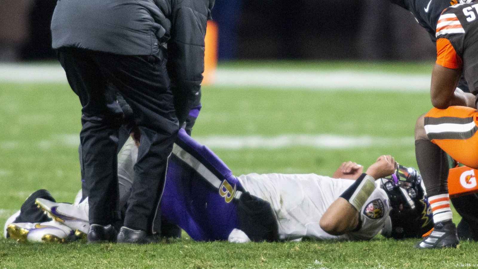 Ravens' McSorley has sprained knee but no serious injury