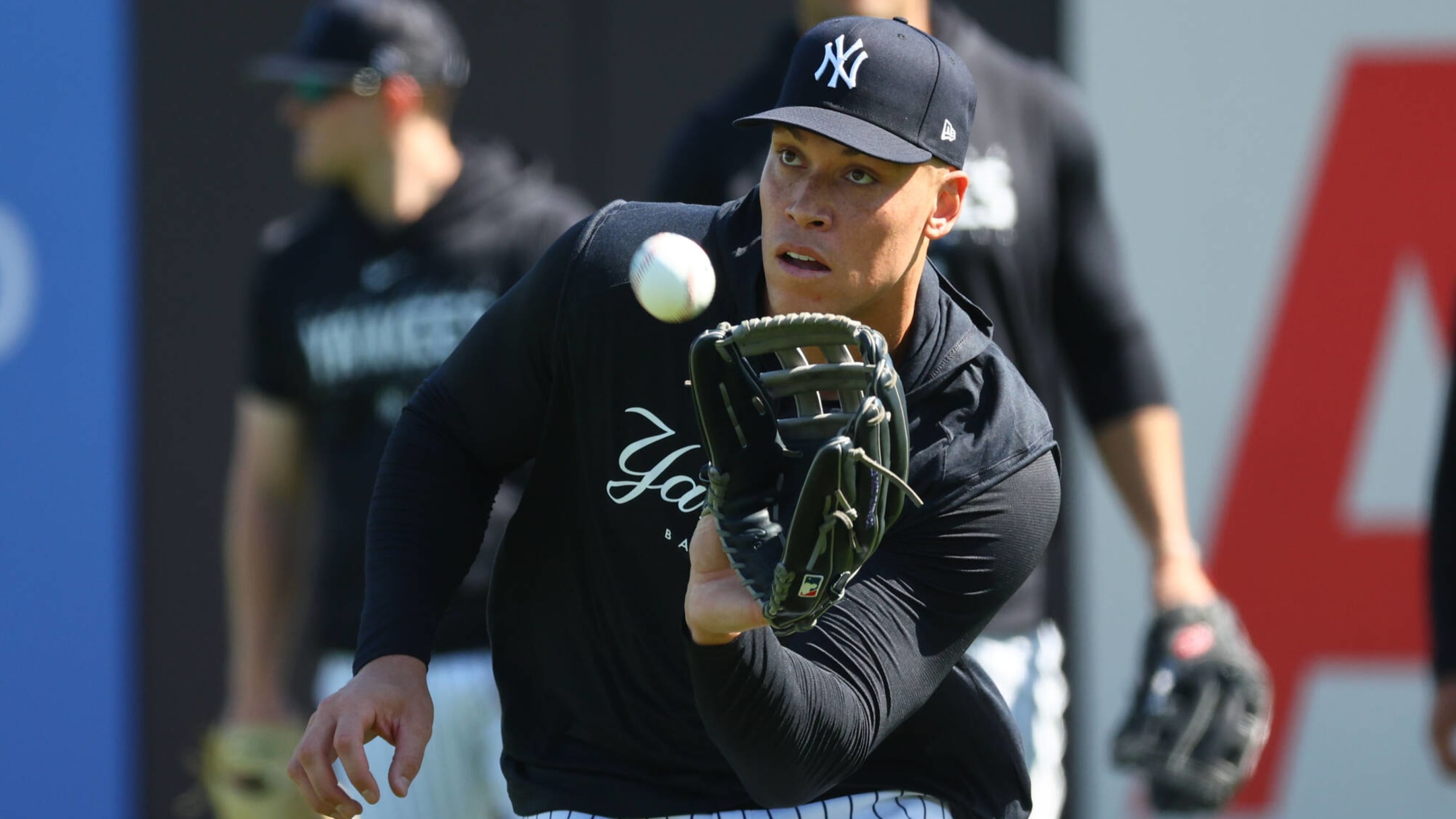 Yankees' Aaron Judge takes batting practice at spring training