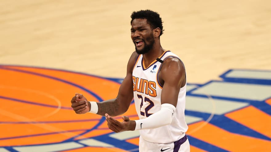 Chris Paul Praises Deandre Ayton For Adjusting His Game Yardbarker