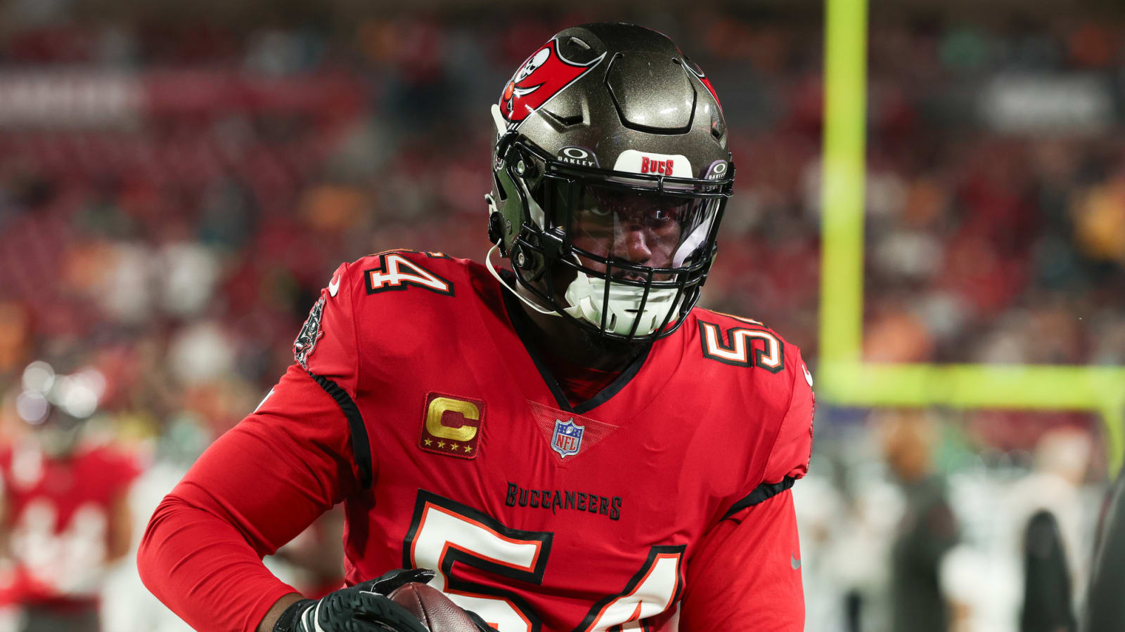 Buccaneers LB to return for 14th NFL season